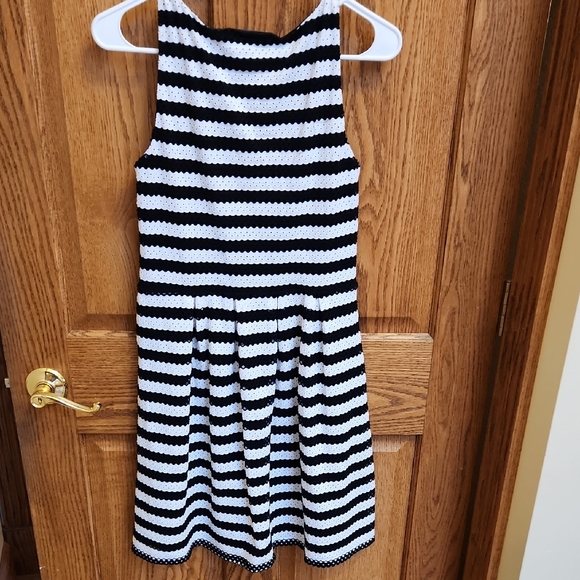Elle Black and White Striped Dress - Picture 6 of 6